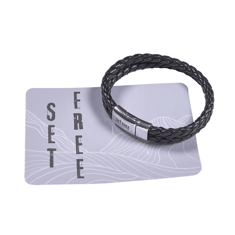 SFR23BDbraceletoncard